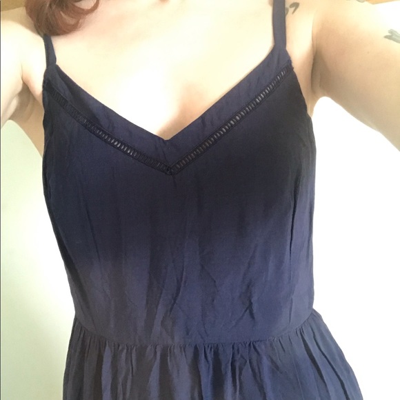 vacay dress 🌺 - Picture 3 of 5